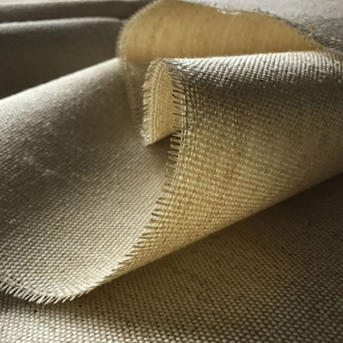 Sklolaminátová tkanina potažená vermikulitem